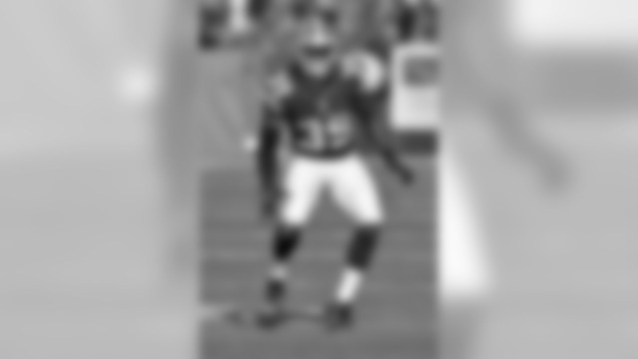 Browns safety Tashaun Gipson, restricted free agent
