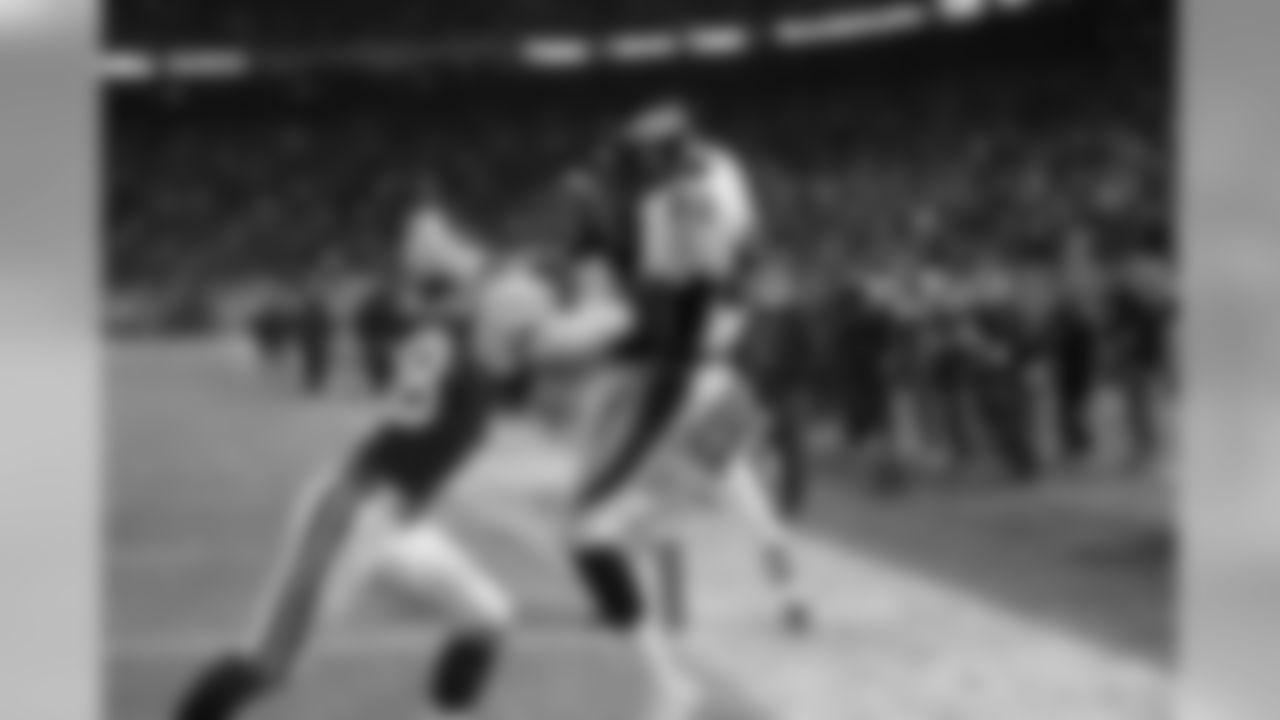 Ashley Lelie played four seasons with the Broncos and started in 40 of 64 games. He caught 168 passes for 3,007 yards and 12 touchdowns.