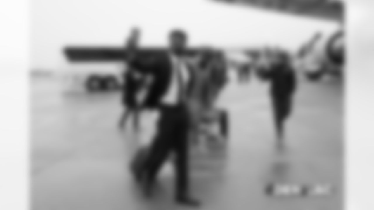 Emmanuel Sanders on the tarmac at Signature Flight Support in Denver, Colorado, November 17, 2018.
Photo by Gabriel Christus