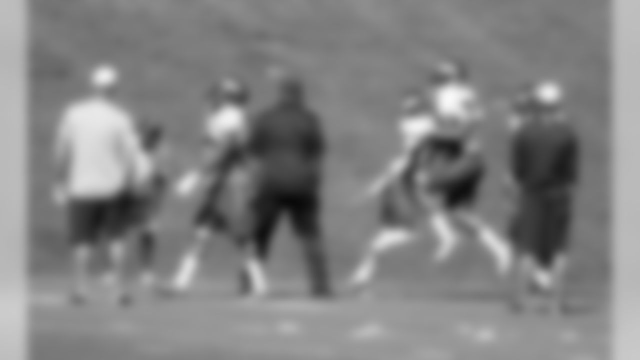 Chris Harris Jr. during practice