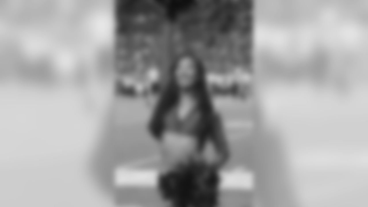 180811, Denver Broncos, MV, 2018 180811, Denver Broncos, Cheerleaders, DBC, Photo By: Paul Cloud Dee
