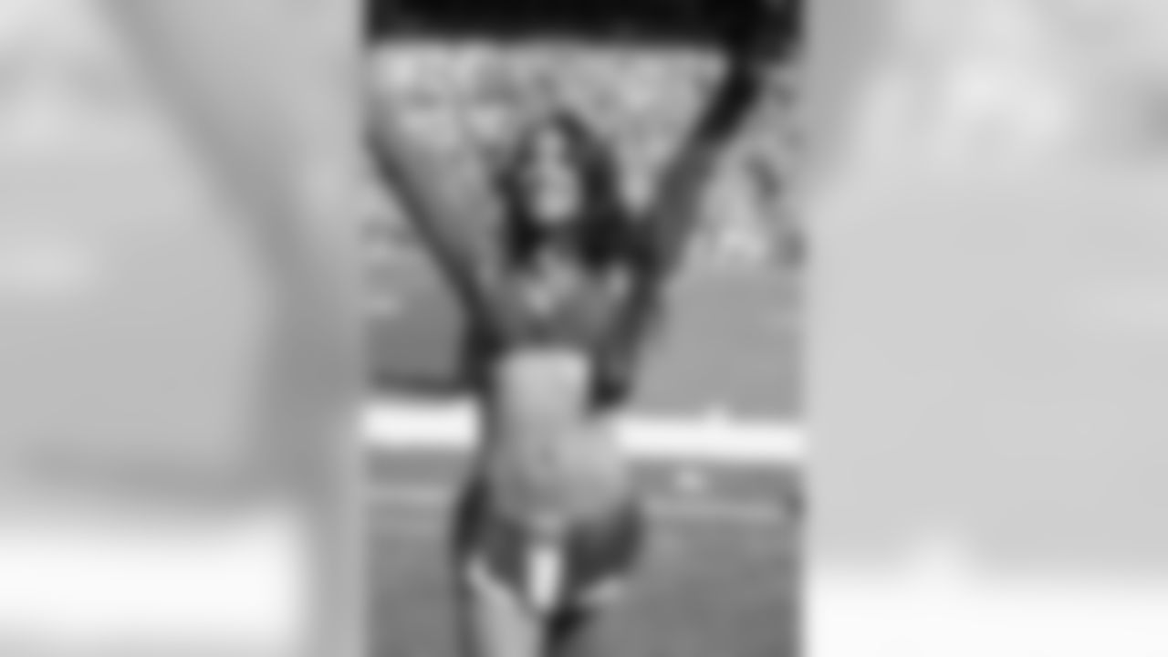 Katherine C., 140914, DBC, Cheerleaders, Denver Broncos, KC, 2014