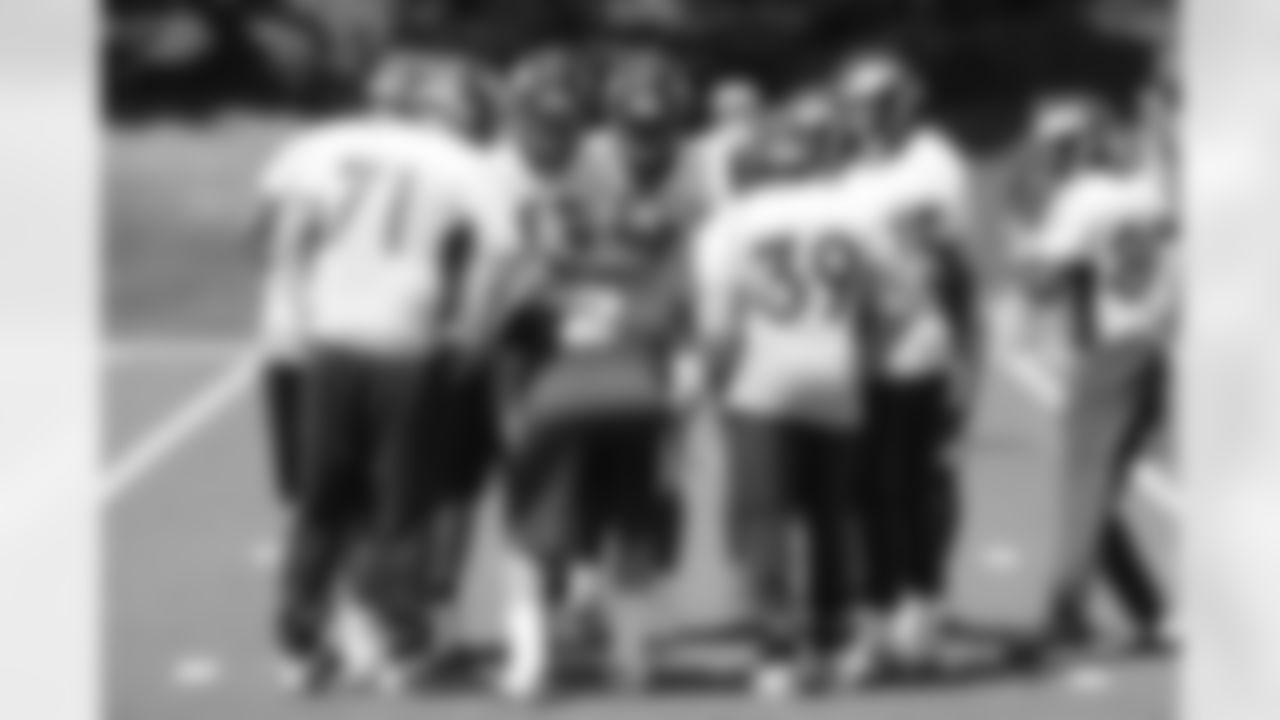Dysert huddles up the offense.