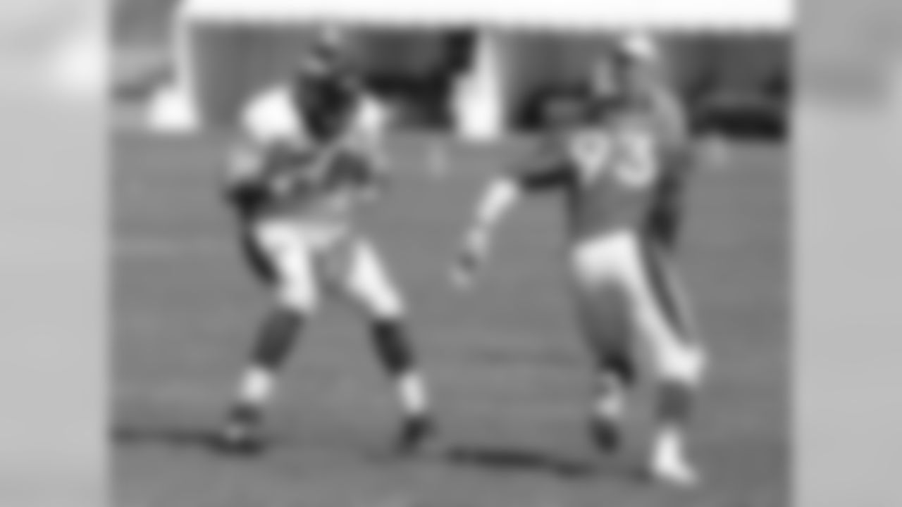 T Ryan Clady and DE Quanterus Smith