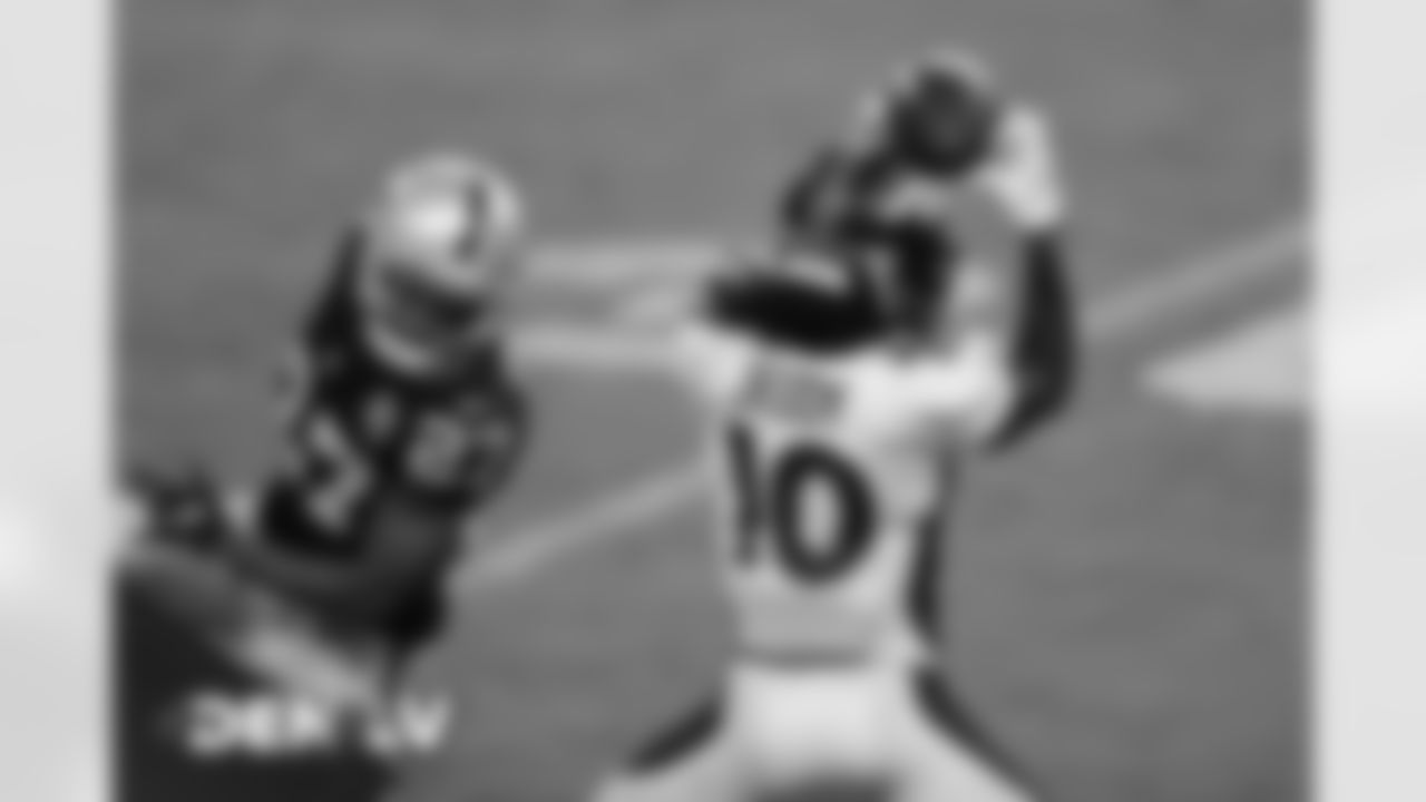 Jerry Jeudy during the second half of the Broncos' Week 10 game against the Las Vegas Raiders at Allegiant Stadium in Las Vegas, Nevada. (Photo by Gabriel Christus)