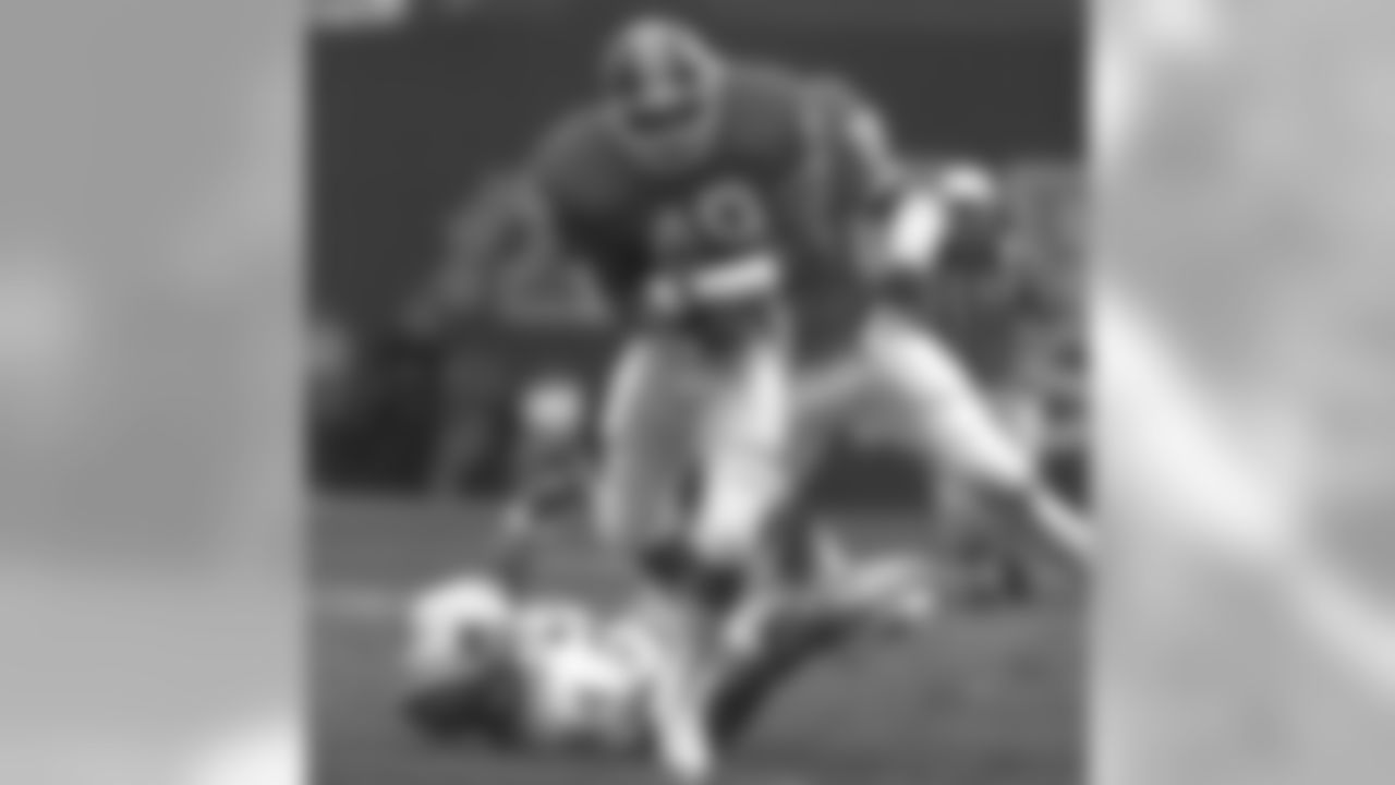 First-round pick Dennis Smith would become a Ring of Famer for the Broncos from this class (174 CarAV), and the team also found a long-time starter at tackle with Ken Lanier. Linebacker Steve Busick would also eventually become a three-year starter for the Broncos.