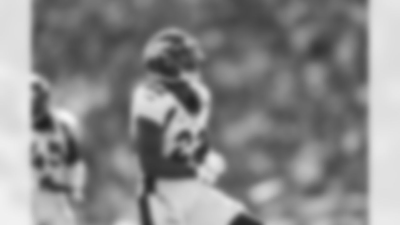 Kareem Jackson reacts after a big hit during the game against the Pittsburgh Steelers on Sunday, October 10, 2021 at Heinz Field in Pittsburgh, Pennsylvania.
Photo by Gabriel Christus