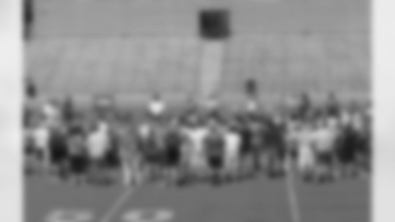Von Miller and Team Nutritionist Bryan Snyder spoke dozens of young athletes.