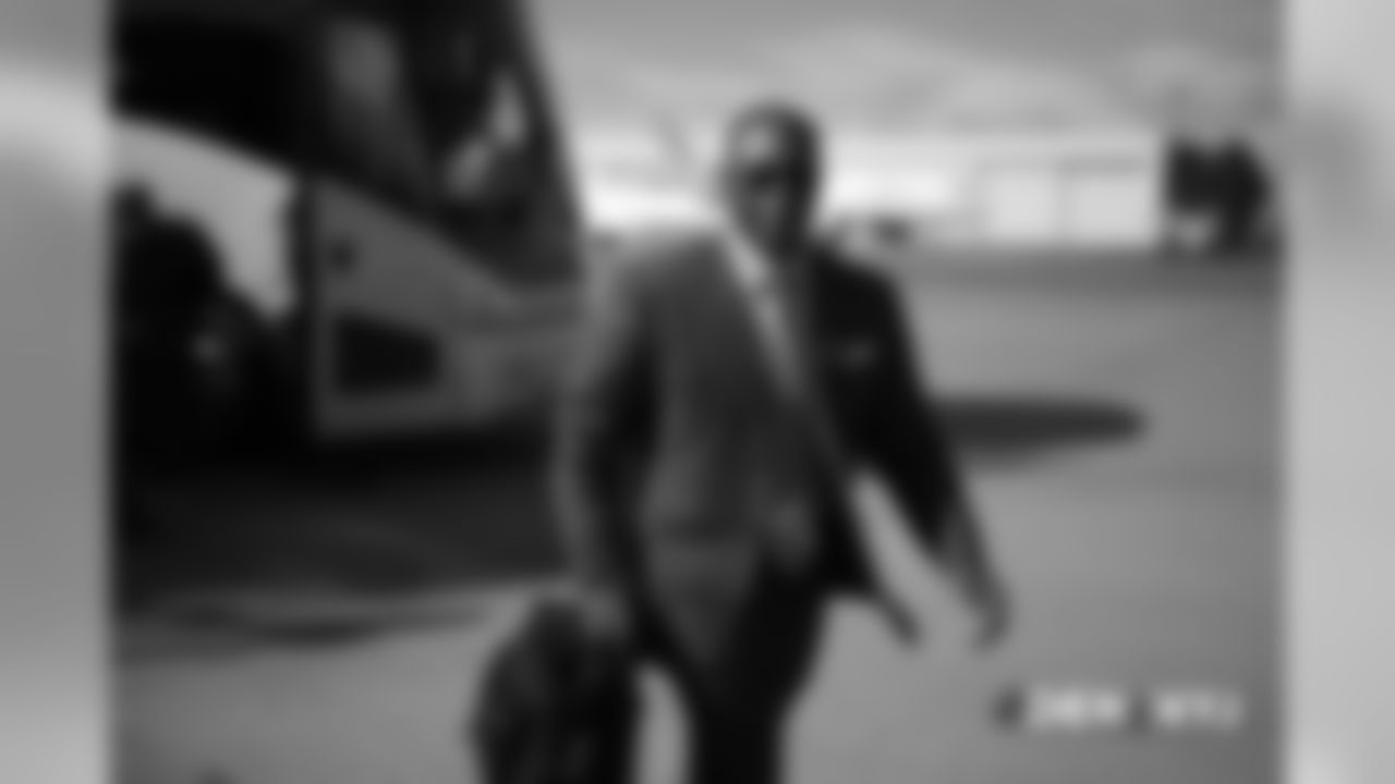 Head Coach Vance Joseph on the tarmac at Signature Flight Support in Denver, Colorado, October 06, 2018.
Photo by Gabriel Christus