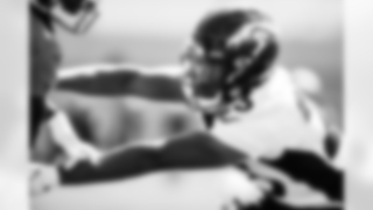 Kyle Fuller during the seventh day of OTA practices at UCHealth Training Center on June 7, 2021. (Photo by Ben Swanson)