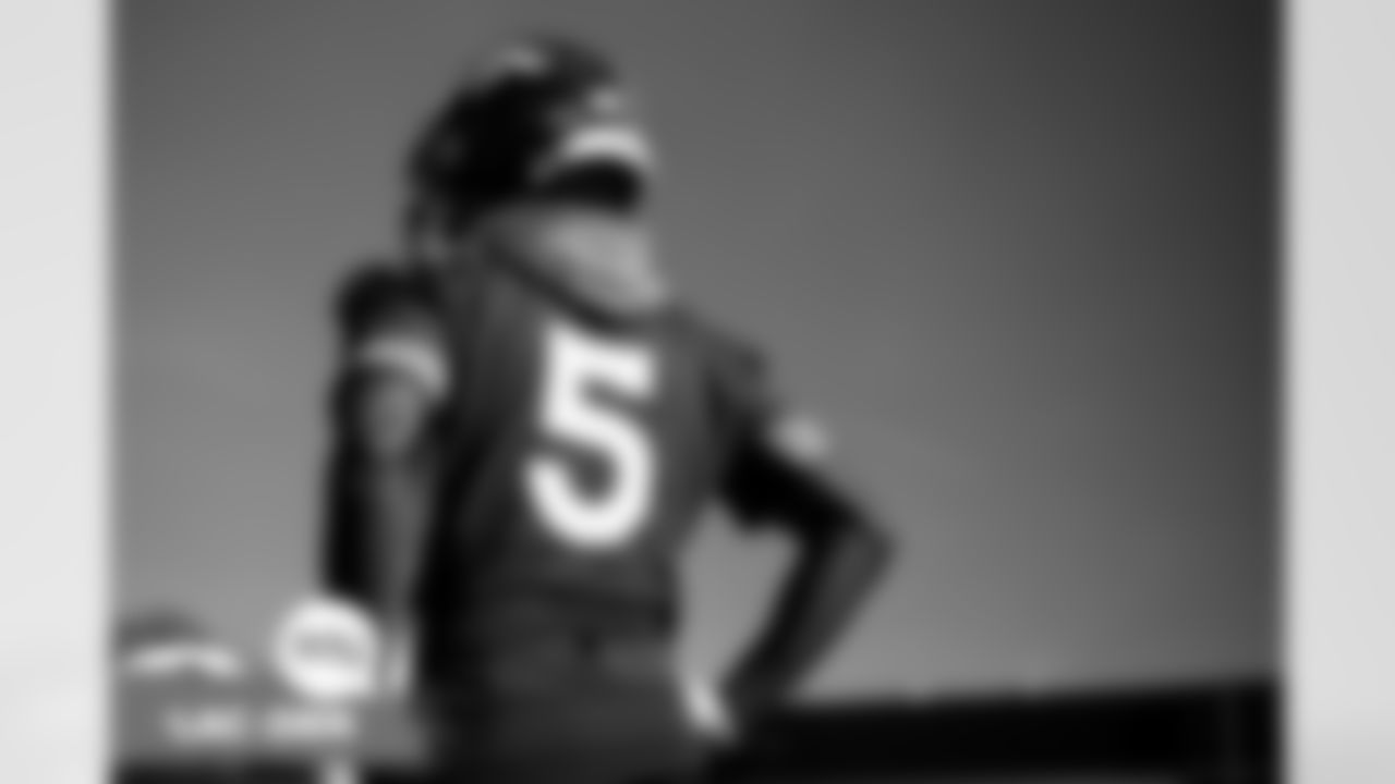 Teddy Bridgewater during practice at UCHealth Training Center in Englewood, Colorado on November 26, 2021. (Photo by Ben Swanson)