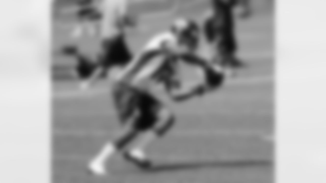 WR Eric Page hauls in a reception.