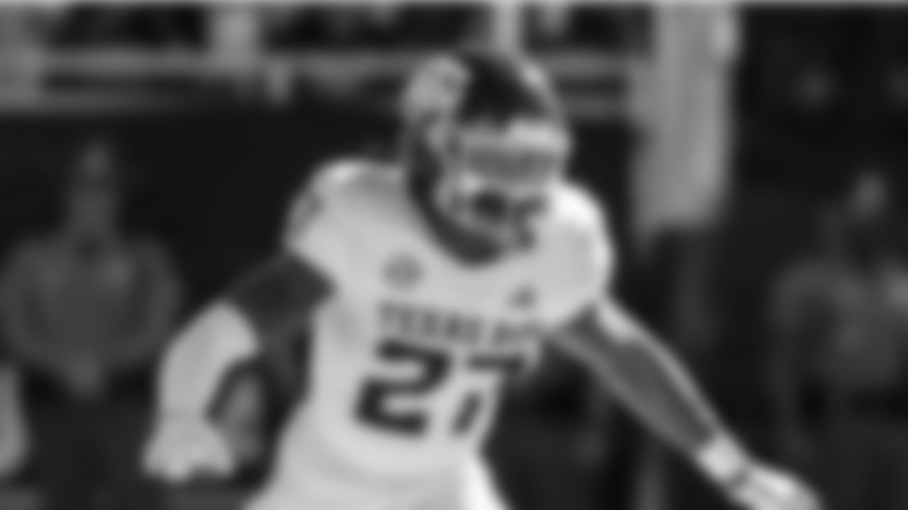 Dane Brugler, The Athletic: No. 76
"Johnson led SEC defensive backs with three forced fumbles last season despite playing in only nine games." – Brugler
(AP Photo/Vasha Hunt)