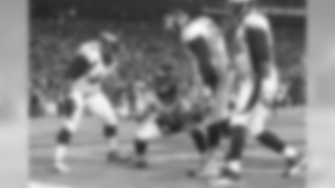 C.J. Anderson and the O-line