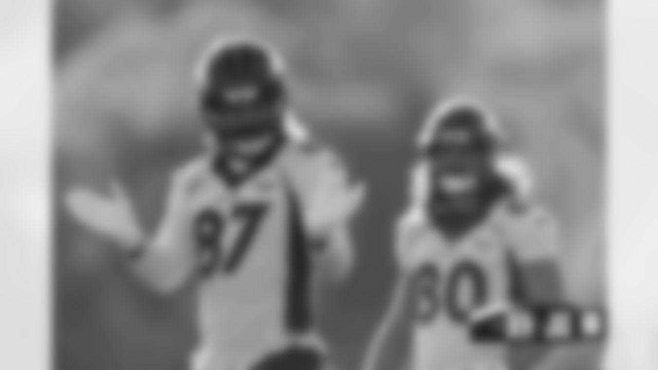 Eric Tomlinson and Greg Dulcich during practice on Wednesday, October 26, 2022 at Harrow School in London, Colorado.
Photo by Gabriel Christus/Denver Broncos