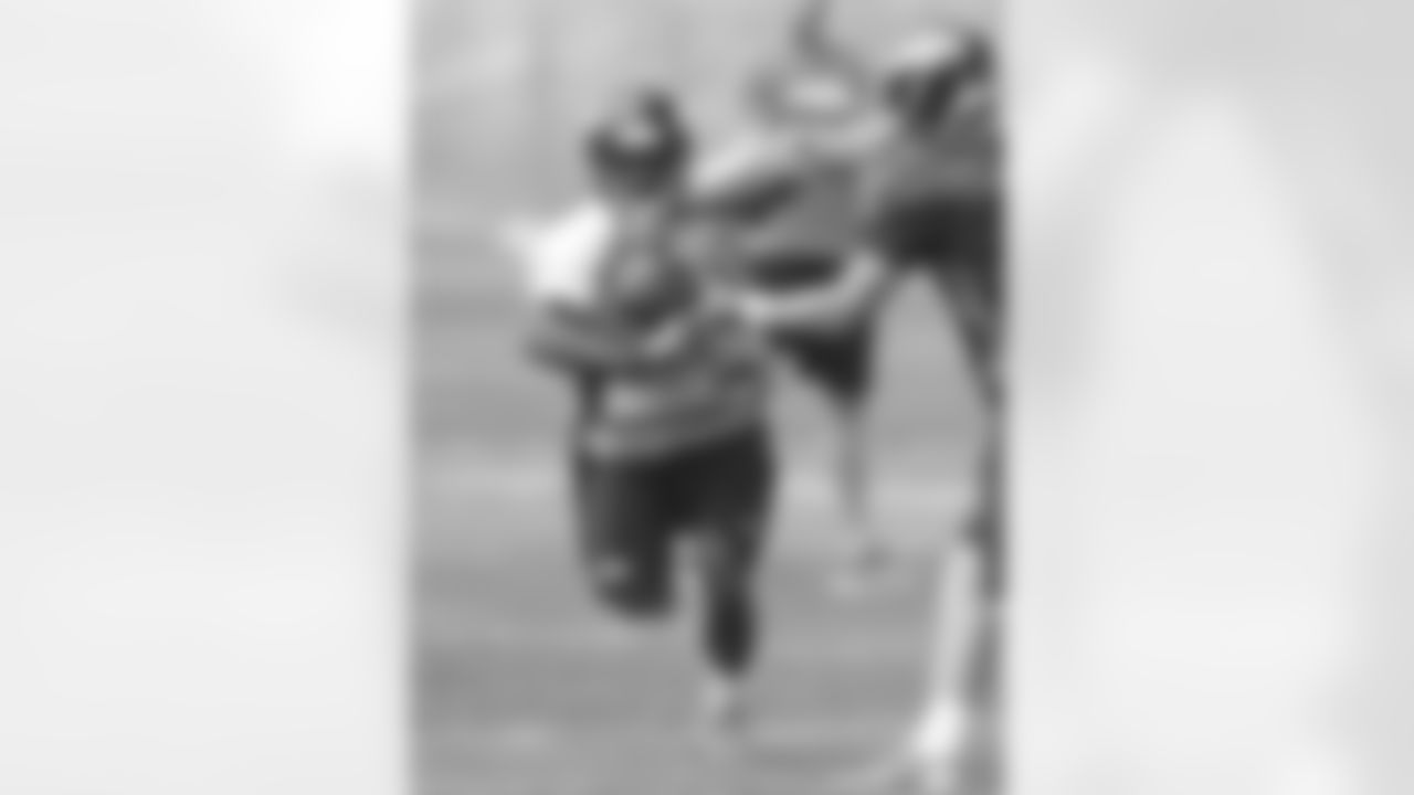 RB Damien Thigpen