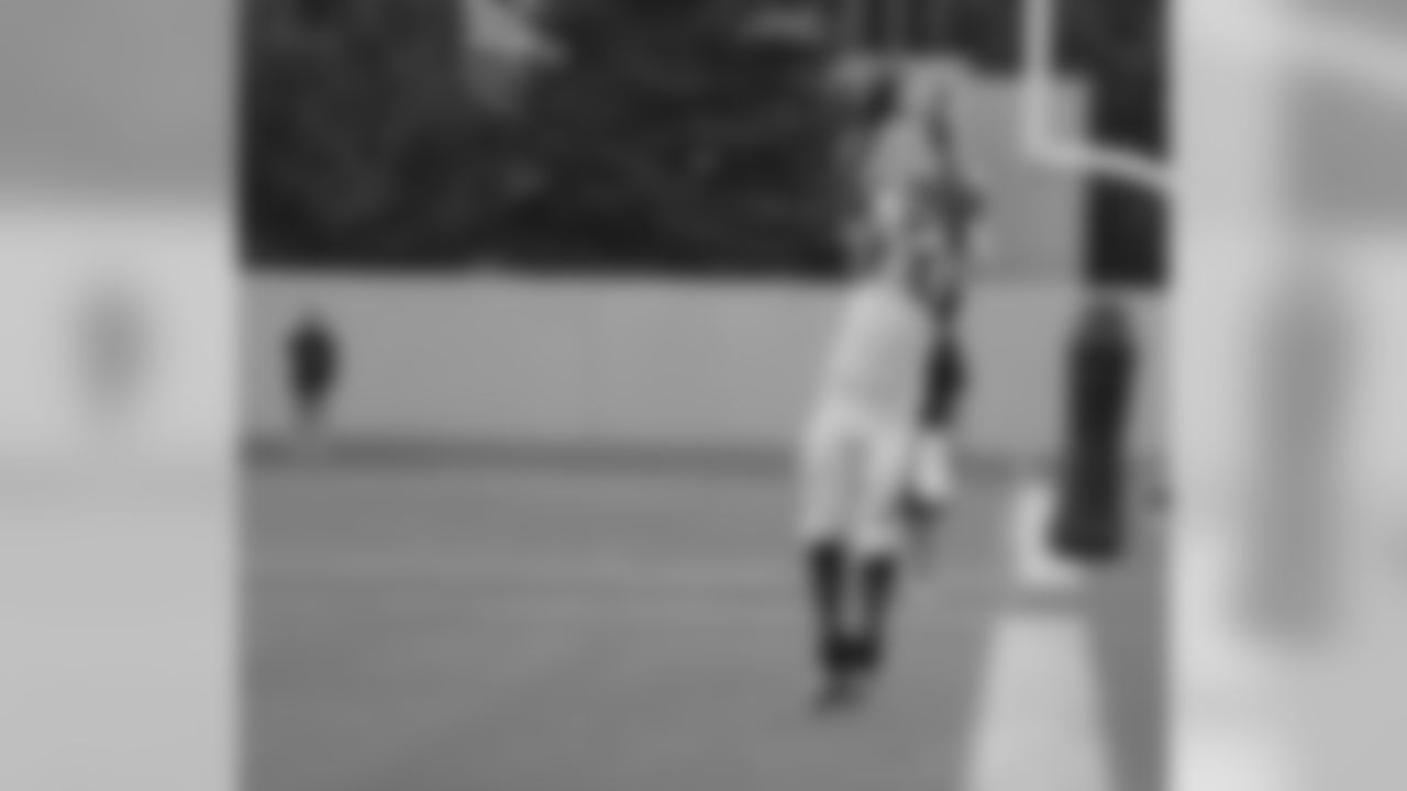 Decker looks in a pass.