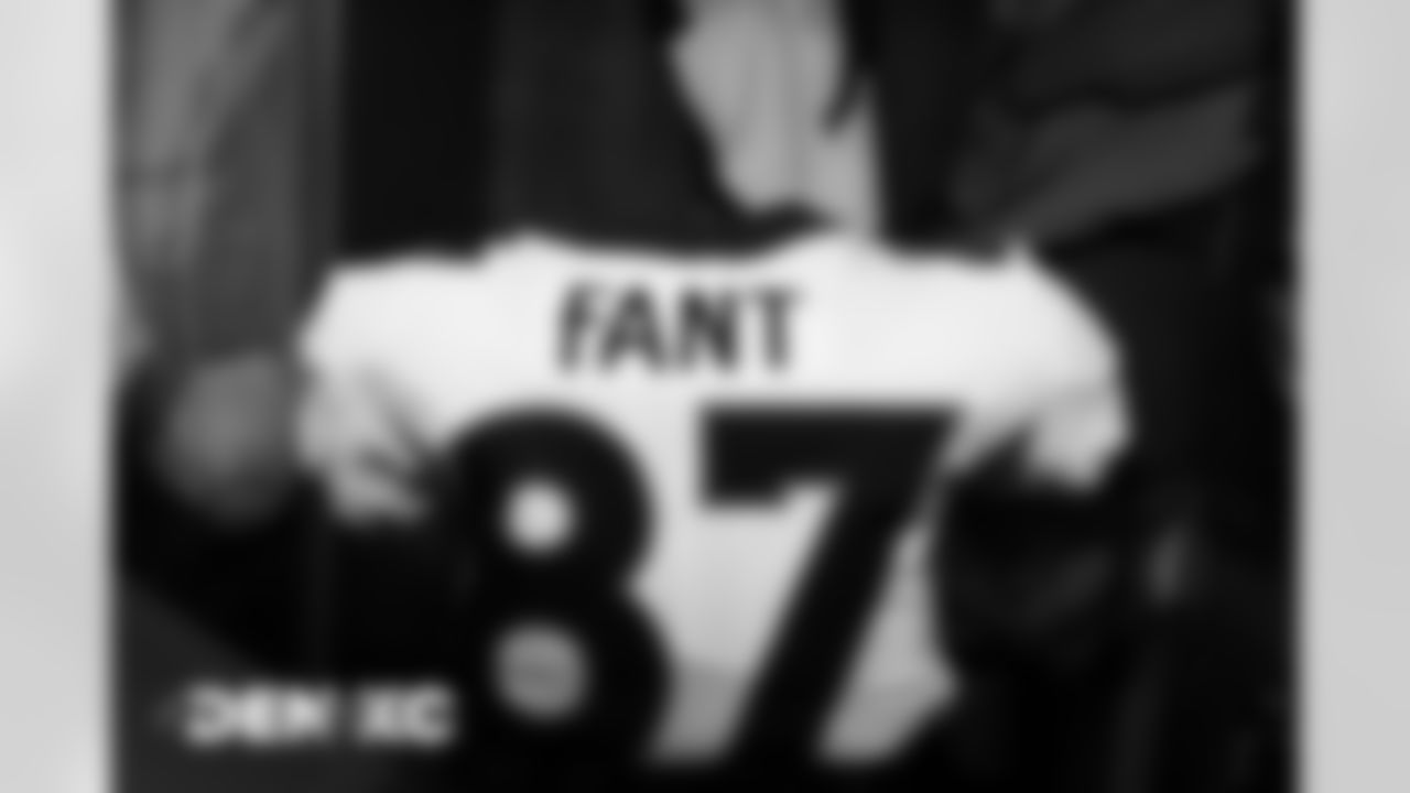 Noah Fant's jersey in the locker room before the Broncos' Week 13 game against the Kansas City Chiefs at Arrowhead Stadium in Kansas City, Missouri. (Photo by Gabriel Christus)