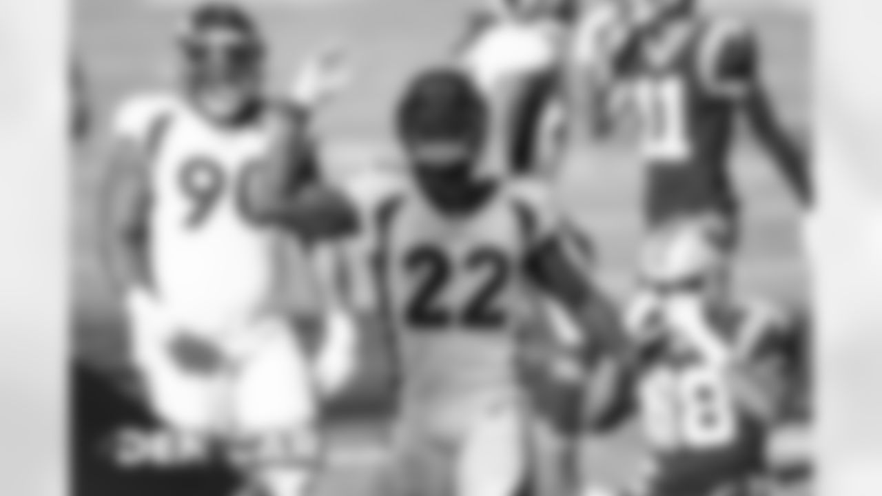 Kareem Jacksonduring the NFL game against the Carolina Panthers at Bank of America Stadium in Charlotte, North Carolina, December 13, 2020.
Photo by Jacob Kupferman