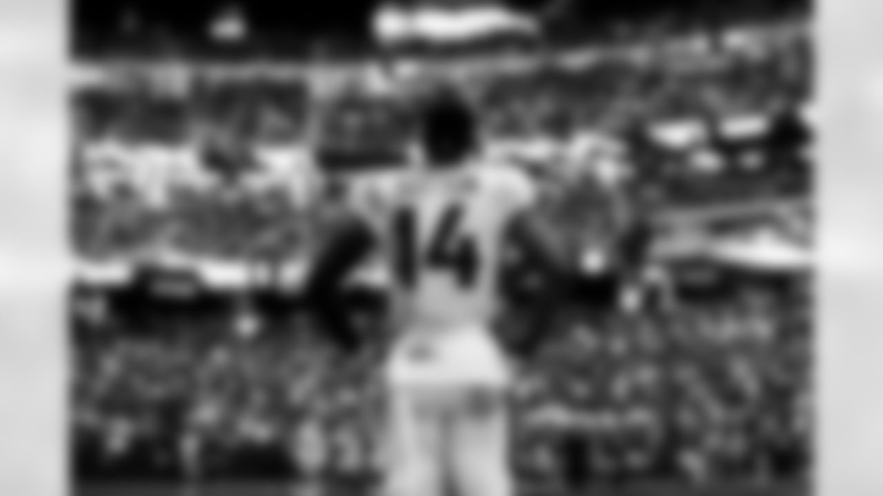 Denver Broncos wide receiver Courtland Sutton (14) during the NFL game against the Las Vegas Raiders on Sunday, December 26, 2021 at Allegiant Stadium in Las Vegas, Nevada.
Gabriel Christus