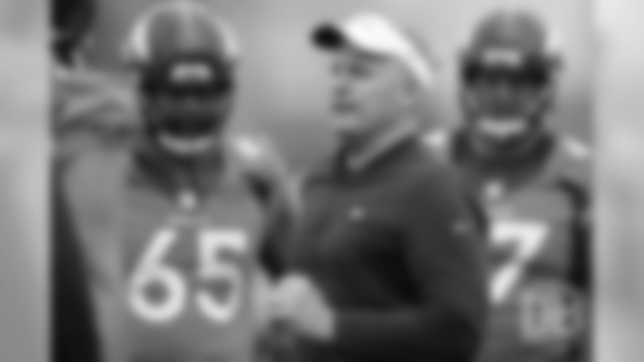 Denver Broncos offensive line coach Mike Munchak during organized team activities at UCHealth Training Center in Centennial, CO, May 16, 2019.
Photo by Gabriel Christus