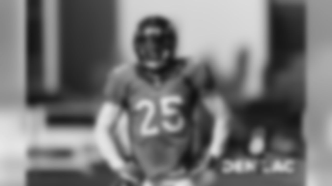 Chris Harris Jr. during practice at UCHealth Training Center in Centennial, CO, October 3, 2019.
Photo by Gabriel Christus