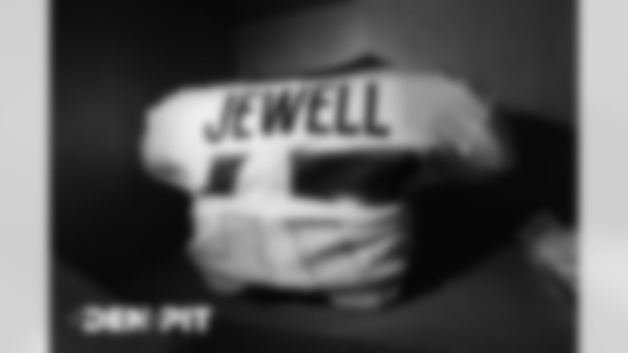 Josey Jewell's jersey and pads in the locker room before the Broncos' Week 2 game against the Pittsburgh Steelers at Heinz Field in Pittsburgh, Pennsylvania, on September 20, 2020. (Photo by Ben Swanson)