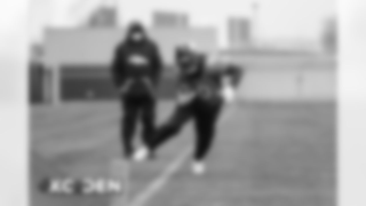 Jerry Jeudy runs with the ball at practice at UCHealth Training Center on October 23, 2020. (Photo by Ben Swanson)