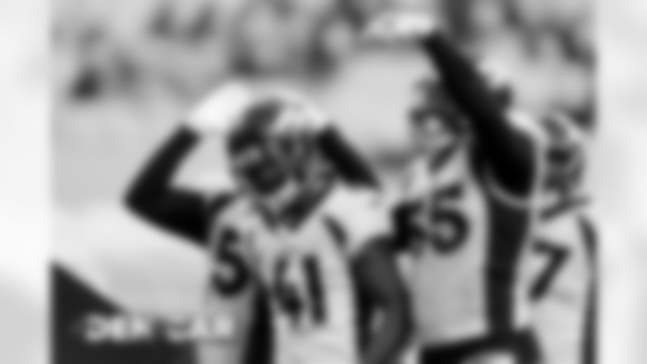 De'Vante Bausby during the second half of the Broncos' Week 14 game against the Carolina Panthers at Bank of America Stadium in Charlotte, North Carolina. (Photo by Gabriel Christus)