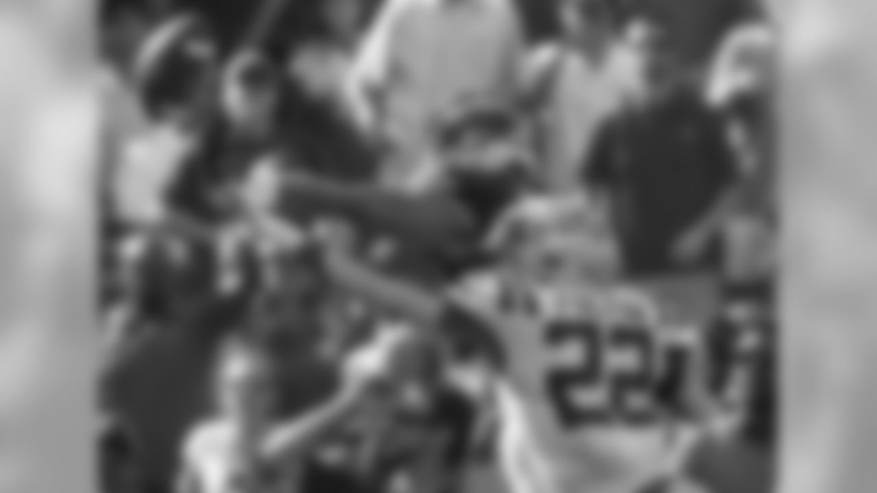 NFL.com bio: "… Fulton played well during LSU's undefeated national title run, starting all 15 games and posting 38 stops, one for loss, an interception, and a team-high 14 pass breakups."
(AP Photo/Butch Dill)