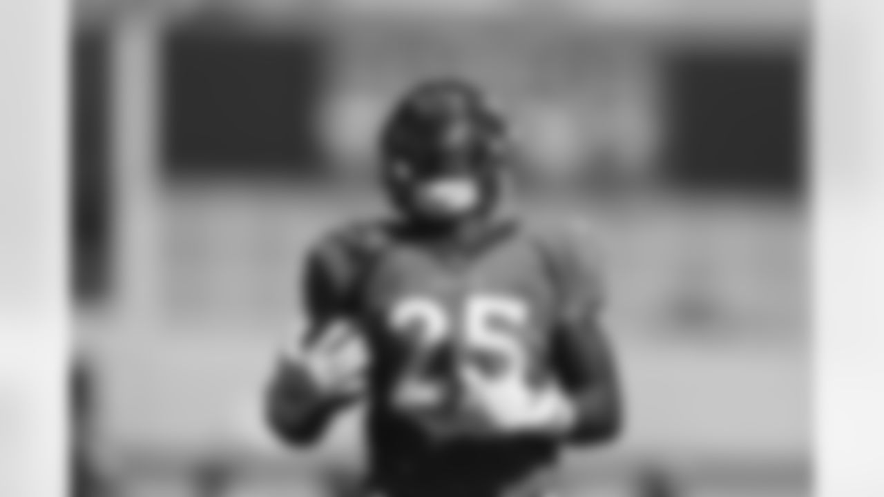 Melvin Gordon III during practice on Tuesday, August 24, 2021 at UCHealth Training Center in Denver, Colorado.
Photo by Gabriel Christus