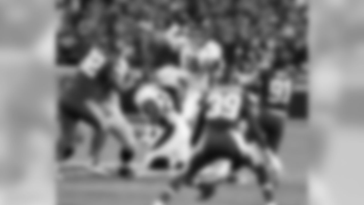 Peyton Manning led the Broncos to tie the game with 36 seconds left, setting up the ultimate game-winning score on defense.