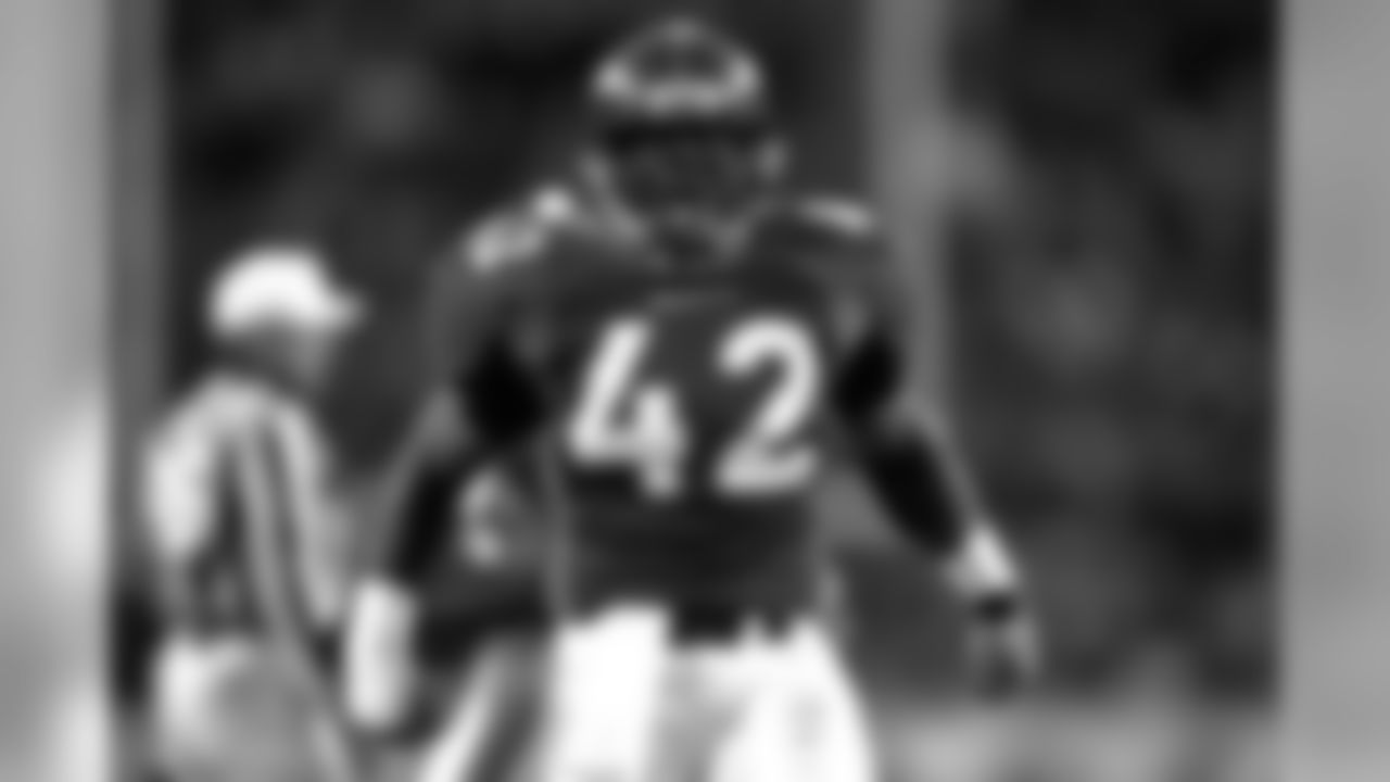 Detron Smith reacts after a play during the Broncos' 42-17 win over the Jacksonville Jaguars in the Wild Card round of the 1997 playoffs on December 27, 1997 at Mile High Stadium.