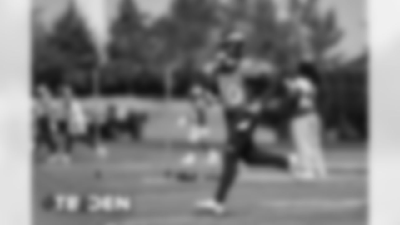 Phillip Lindsay during practice at UCHealth Training Center on September 25, 2020. (Photo by Ben Swanson)