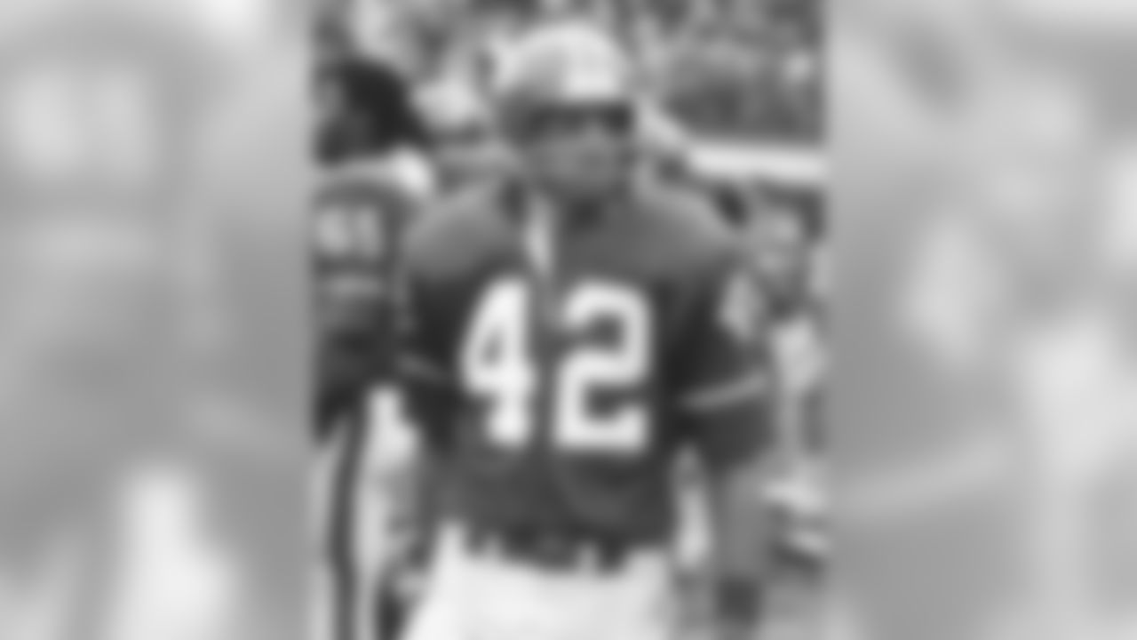 In nine years with the Broncos, Billy Van Heusen played in 109 games and recorded 1,855 yards from scrimmage and 12 total touchdowns. In 2019 he was selected to the Broncos Top 100 Team.