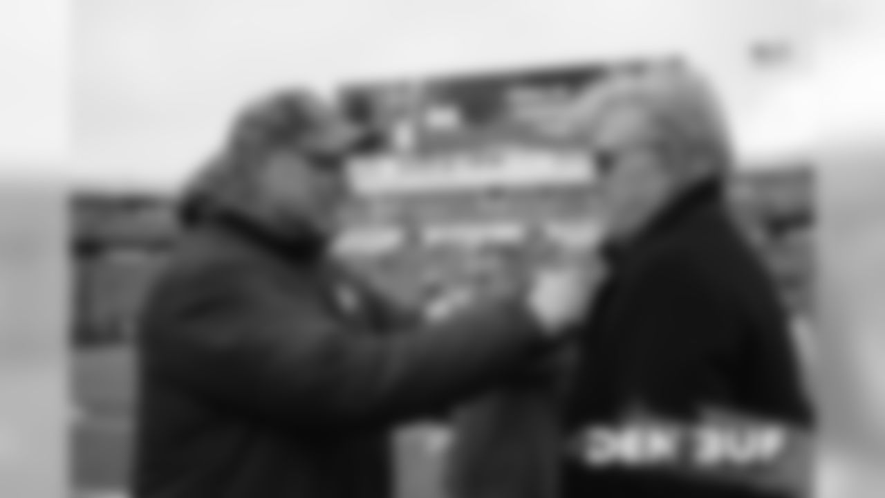 Jim Kelly and John Elway before the NFL game against the Buffalo Bills at New Era Field in Buffalo, New York, November 24, 2019.
Photo by Gabriel Christus