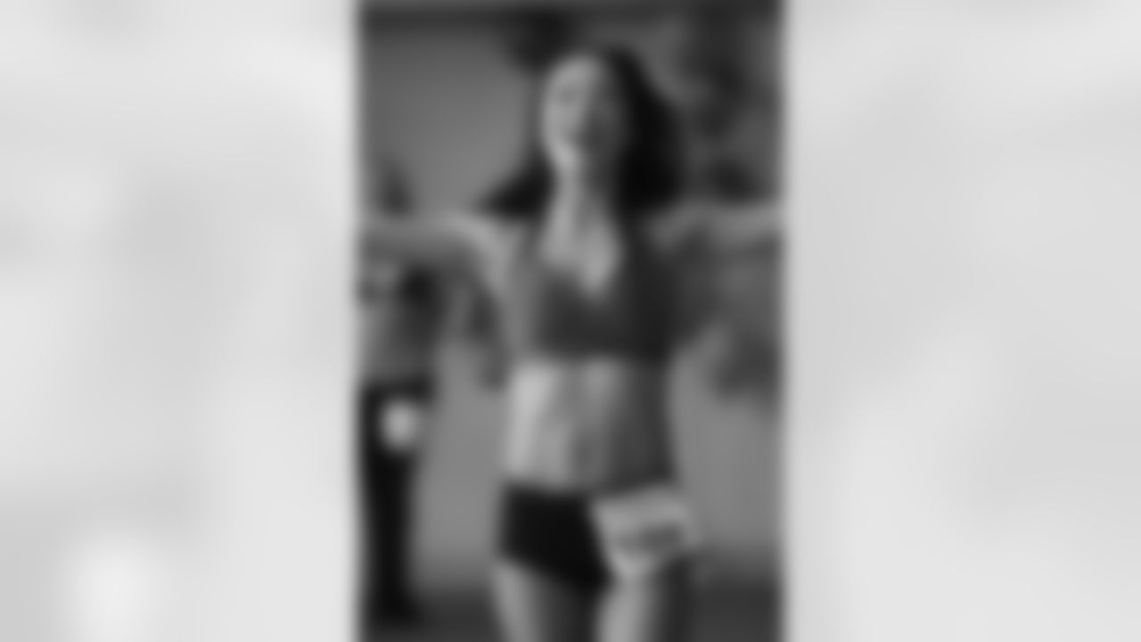 Dance Instructor, Physical Education Degree, 15 years dance training, 7 years cheerleading