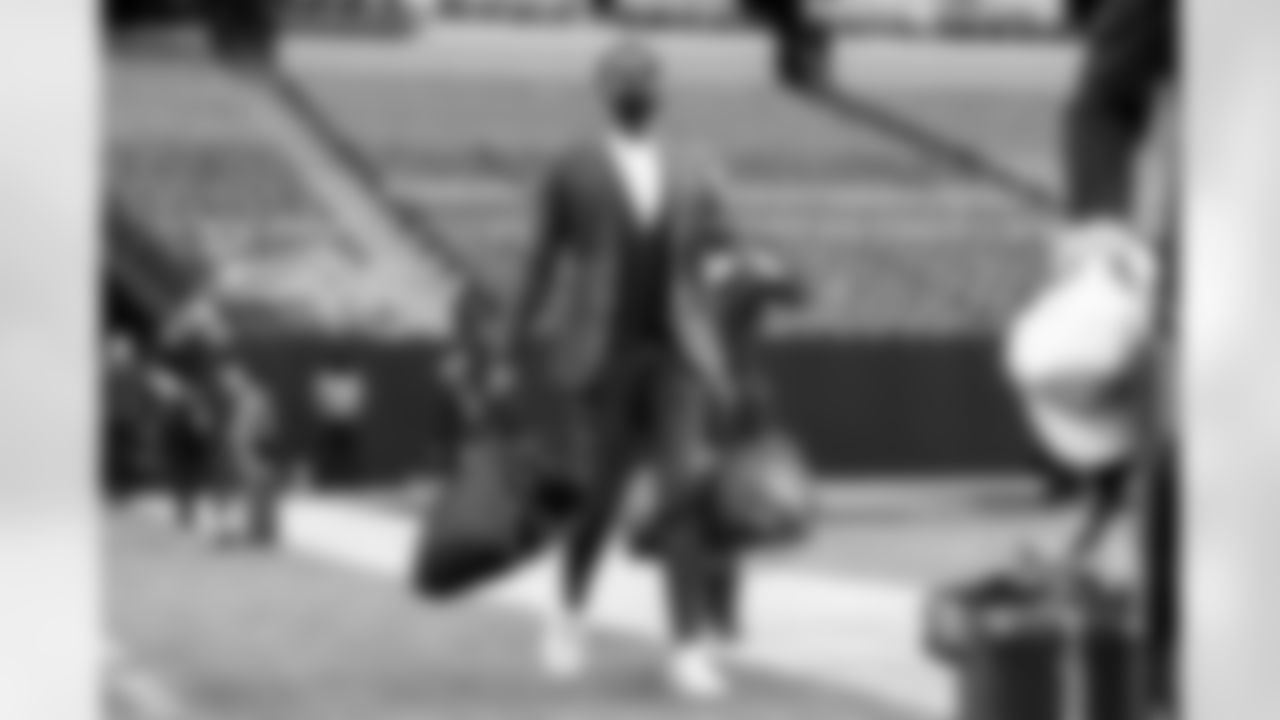 Courtland Sutton arrives before the Broncos' Week 16 game against the Las Vegas Raiders at Allegiant Stadium in Las Vegas, Nevada on December 26, 2021. (Photo by Gabriel Christus)
