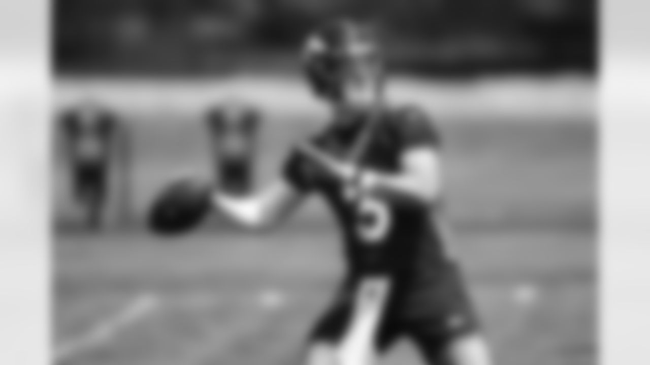 Drew Lock during a training camp practice for early reports (rookies, quarterbacks and select veterans) at UCHealth Training Center on July 25, 2021. (Photo by Ben Swanson)