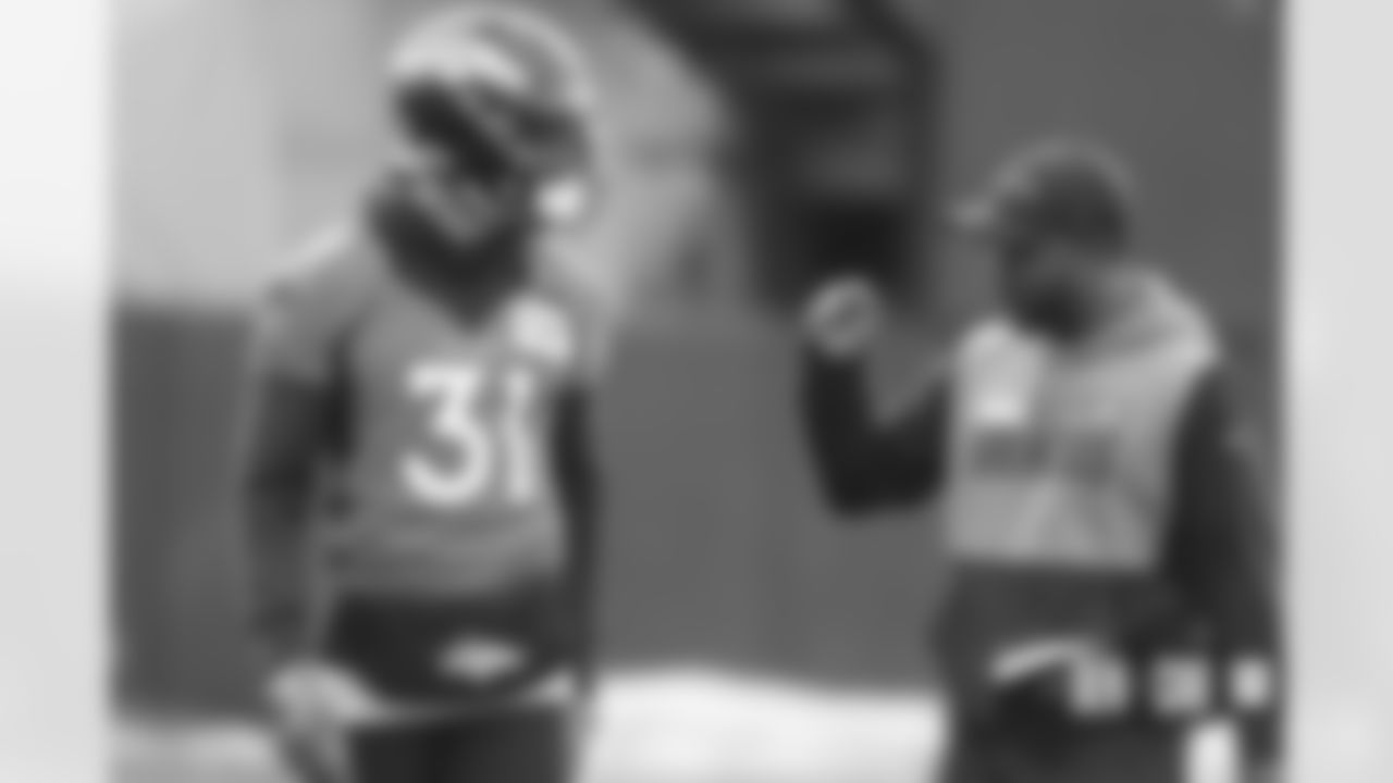 Justin Simmons and Christian Parker during practice on Wednesday, November 23, 2022 at UCHealth Training Center in Englewood, Colorado.
Photo by Gabriel Christus/Denver Broncos