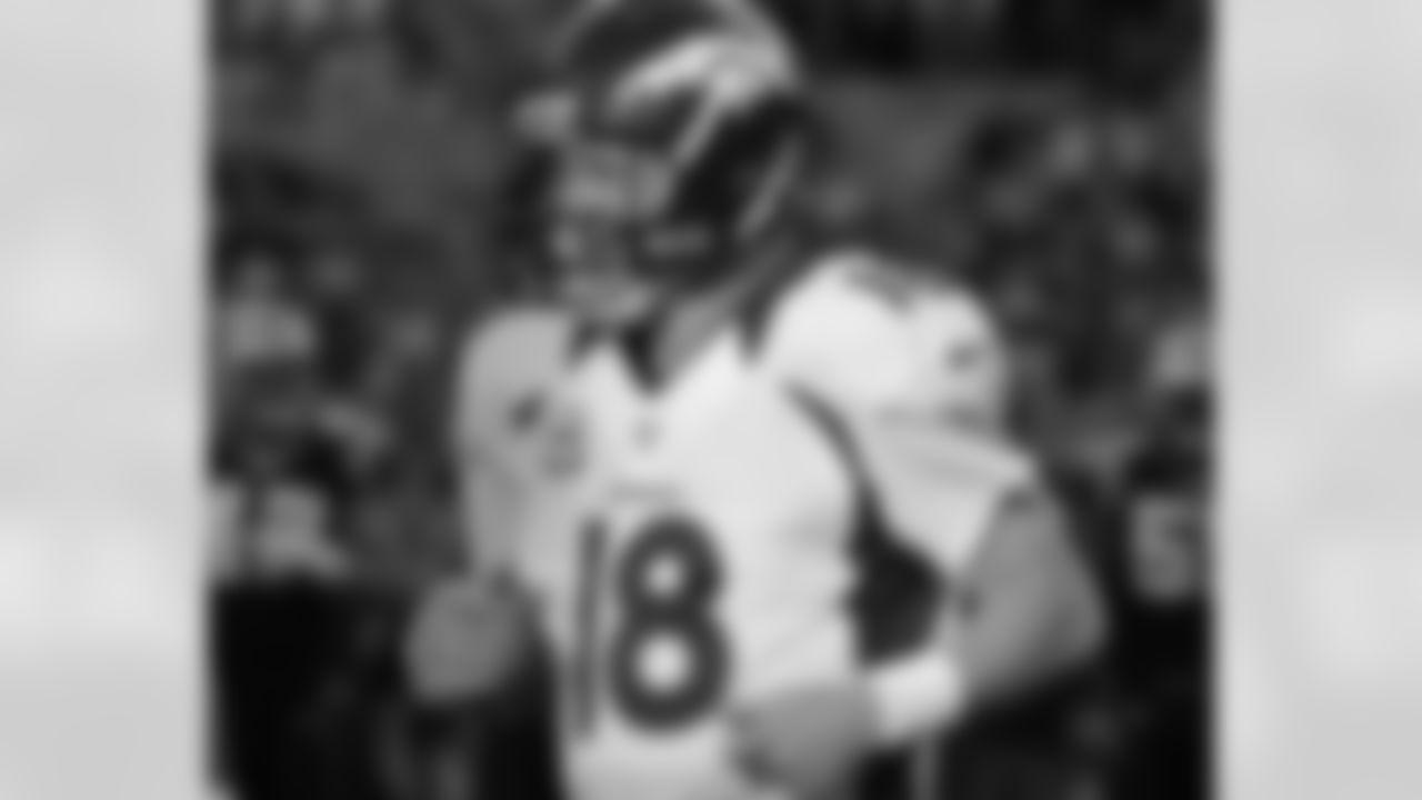 Manning has passed for more than 250 yards in seven straight games.