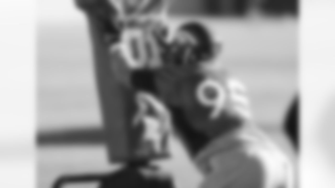 Derek Wolfe