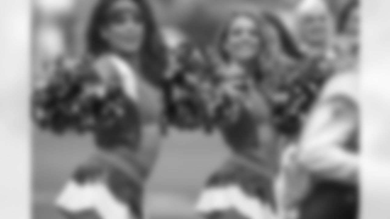Denver Broncos Cheerleaders during the Broncos' Week 1 game against the Las Vegas Raiders at Empower Field at Mile High in Denver, Colorado on September 10, 2023. Photo by Paul Cloud / Denver Broncos