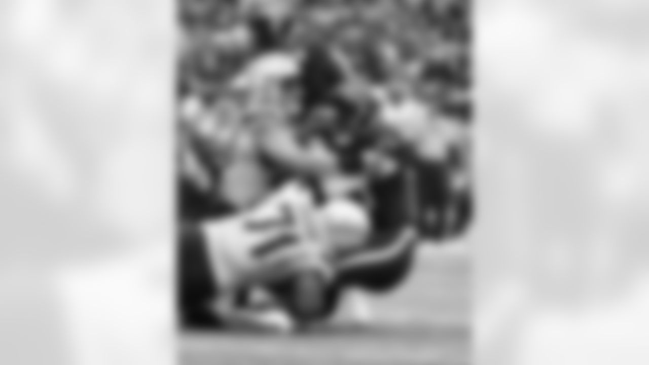 San Diego came off their bye week recharged and ready for Brock Osweiler and the Texans at NRG Stadium. Osweiler got Houston on the board first with a rushing touchdown over the top, but the Chargers countered with two touchdowns from Philip Rivers. After the Texans stalled in the red zone, San Diego extended its lead with a touchdown reception by TE Hunter Henry. Playing from behind, Osweiler struggled, throwing three interceptions, including one on the final Hail Mary as time expired.