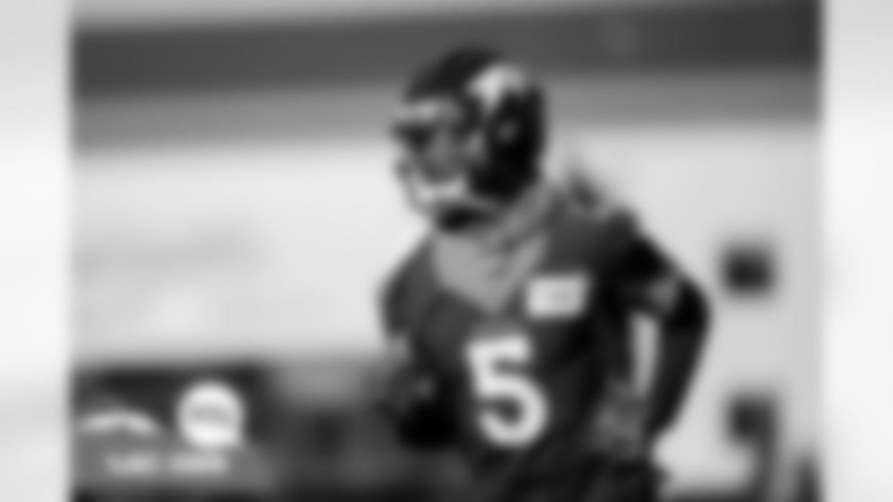 Teddy Bridgewater at practice at UCHealth Training Center in Englewood, Colorado on November 22, 2021. (Photo by Ben Swanson)