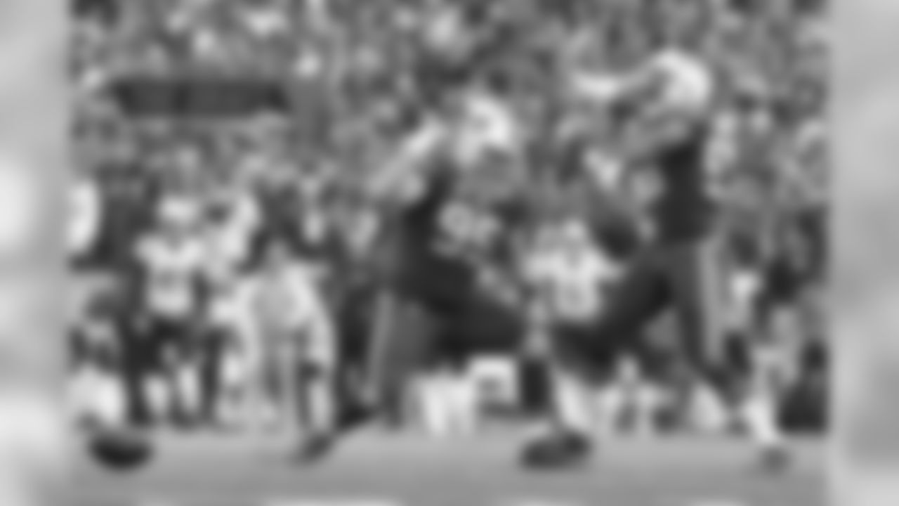 If Williams were to move on from Buffalo to a 3-4 team, he would likely project as a defensive end. Most of Williams' work is done against the run, although he did notch 49 quarterback hurries -- according to Pro Football Focus -- and eight sacks over the last two seasons. Williams has only played for the Bills during his 12-season career. (Rich Barnes/AP Images)
