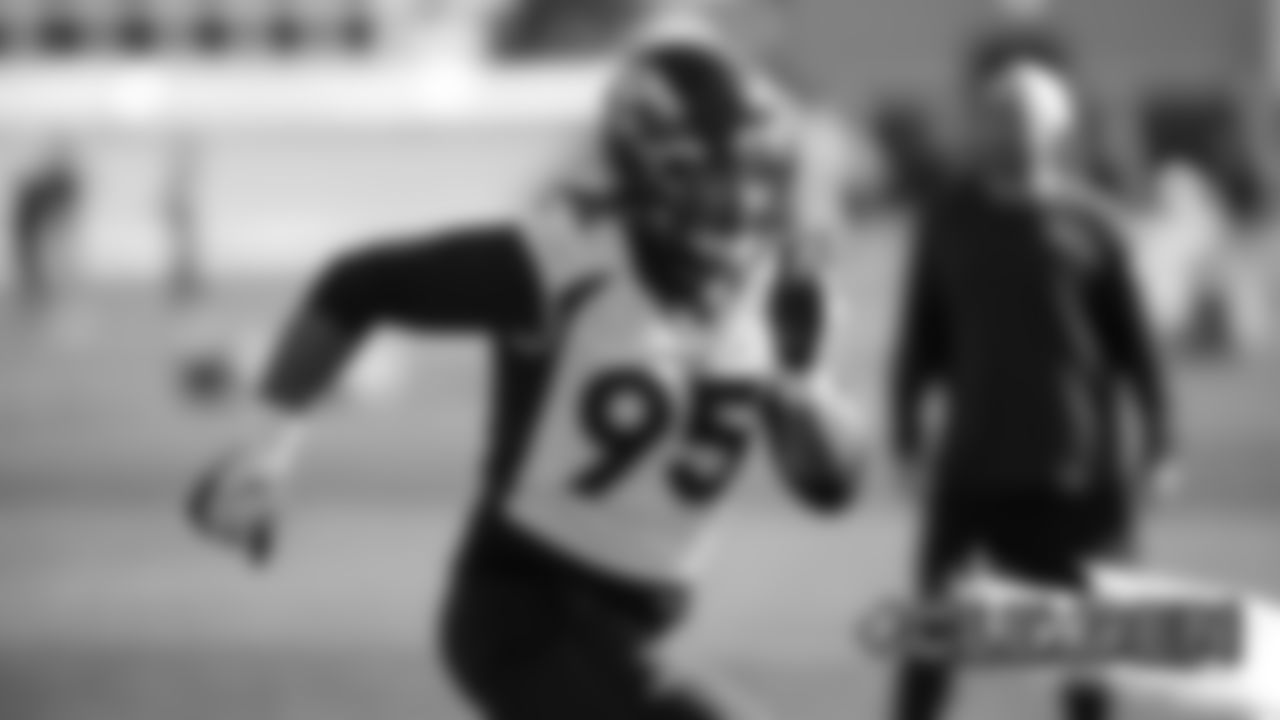Derek Wolfe during practice at UCHealth Training Center on October 31, 2019. (Photo by Ben Swanson)