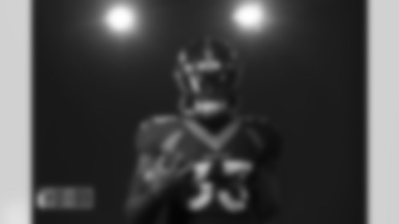 Javonte Williams poses for a portrait in the blue alternate uniforms on Wednesday, September 21, 2022 at UCHealth Training Center in Englewood, Colorado.
Photo by Gabriel Christus/Denver Broncos
