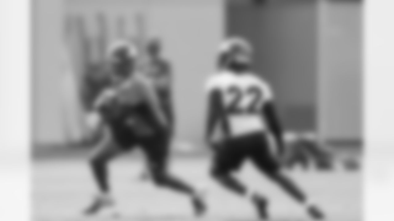 Trinity Benson and Kareem Jackson during training camp at UCHealth Training Center in Centennial, CO, August 24, 2020.
Photo by Gabriel Christus