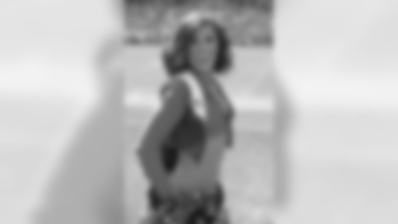 2018, Denver Broncos, Seattle Seahawks, Cheerleaders, DBC Sydney